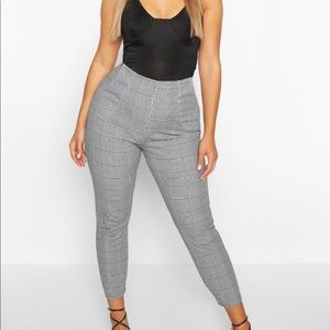 Dogtooth/plaid trousers